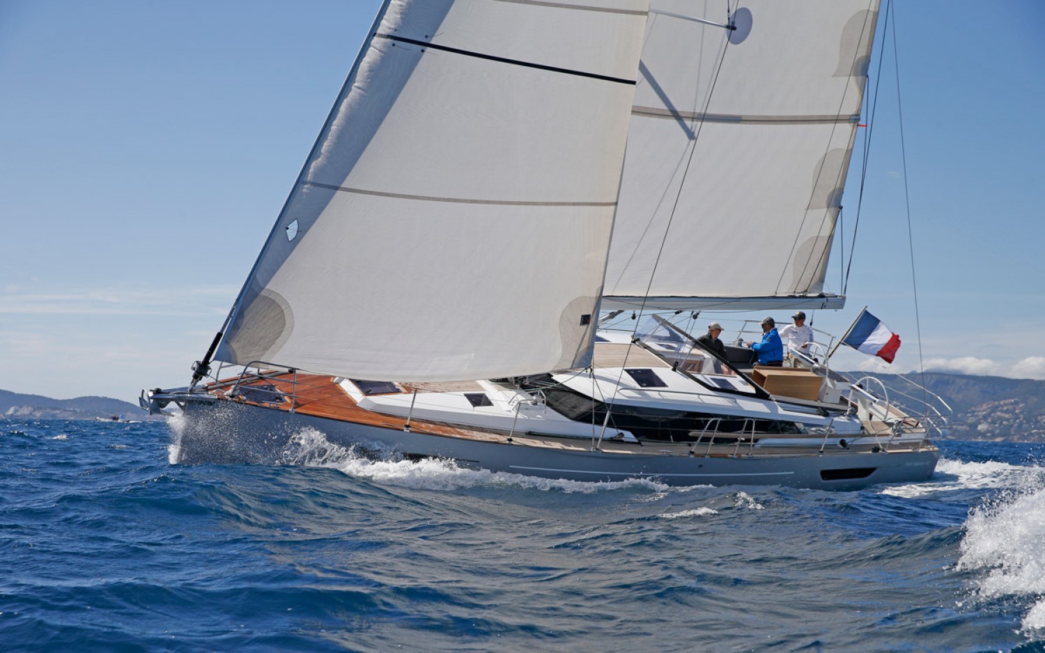 slider 0 Wauquiez Pilot Saloon 42